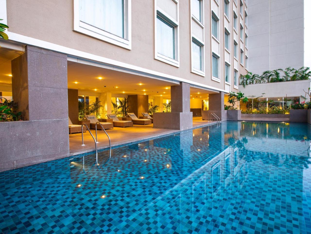 Lemon Tree Premier City Center Pune Exteriör bild