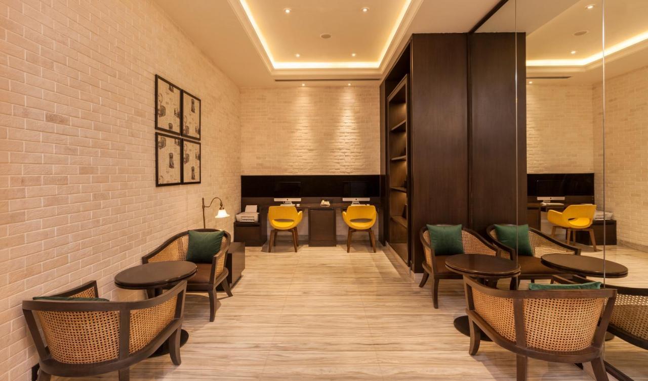 Lemon Tree Premier City Center Pune Exteriör bild